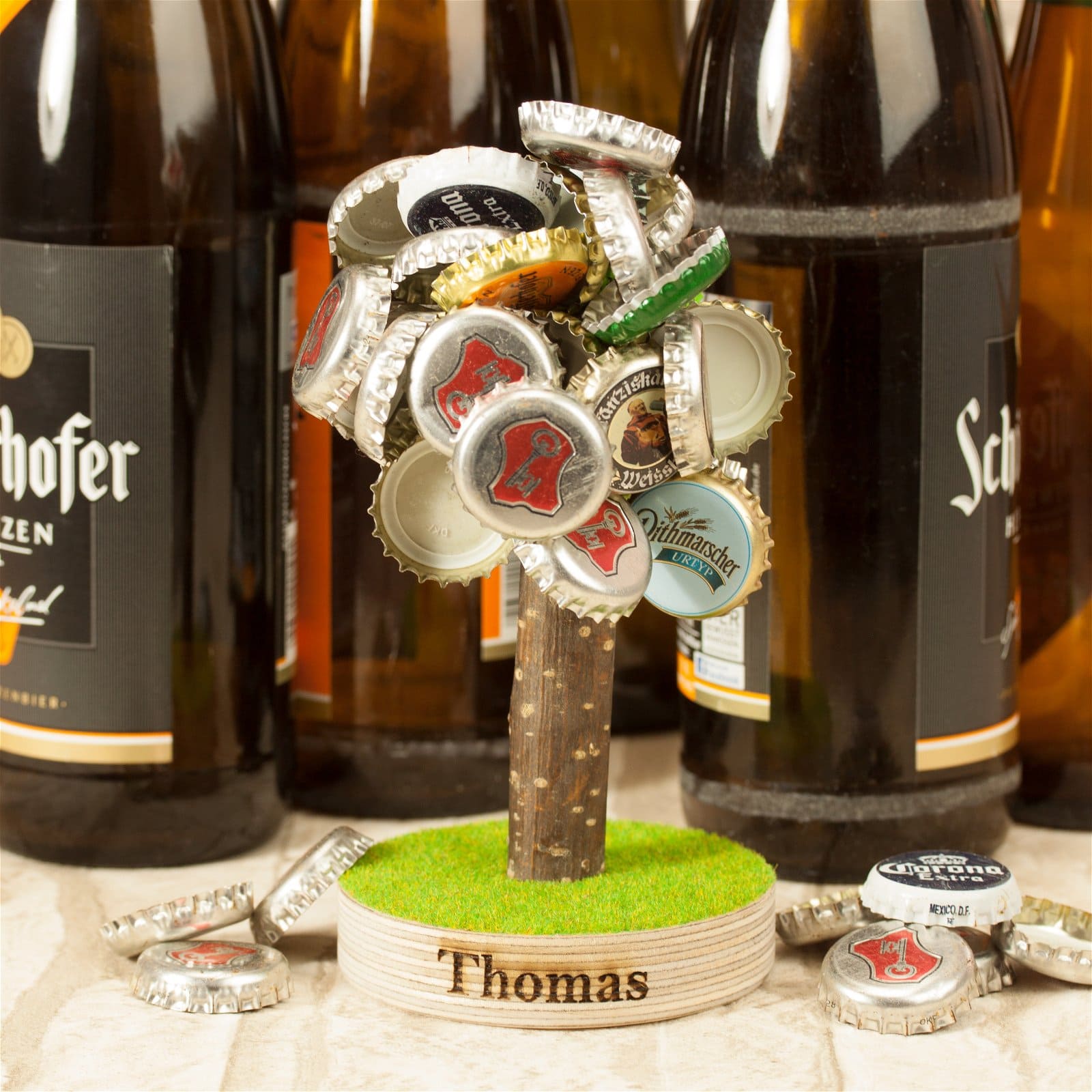 Bierbaum Magnet mit Gravur für Kronkorken - Bier-Gadget - Kronkorkensammler mit Wunschname